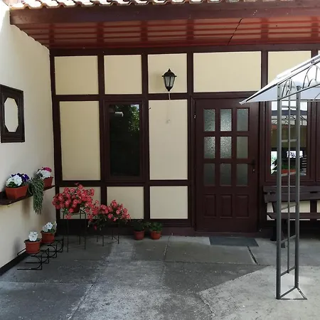 בית אירוח Stara Breza 1 *